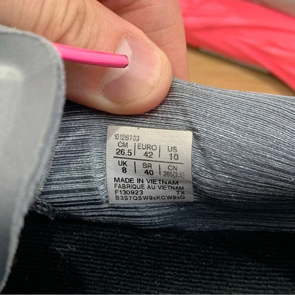 Asics Novablast 4 Sheet Rock/White/Pink Running Shoes Women’s Size 10 - Picture 10 of 10